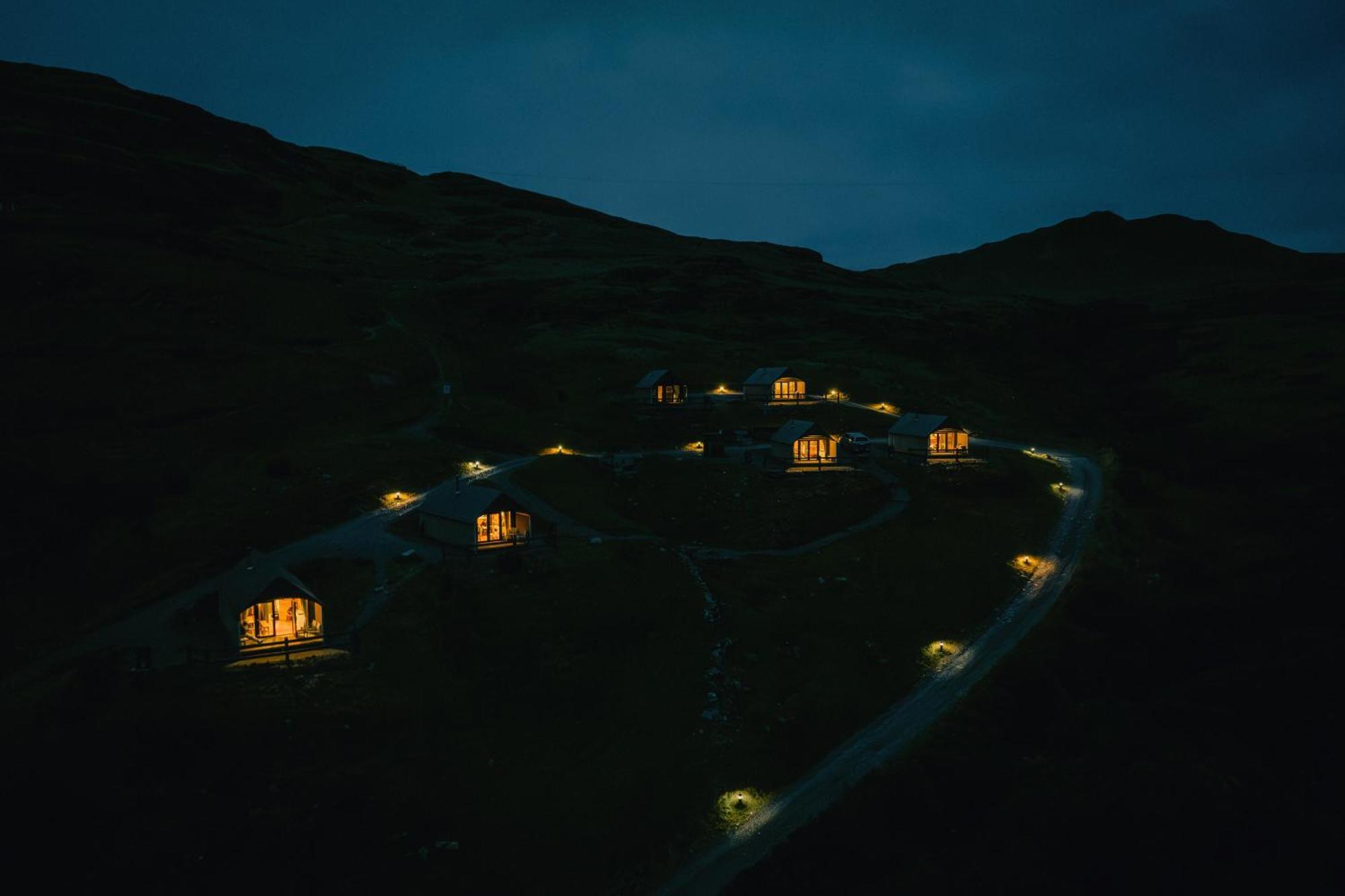 Llechwedd Glamping Hotel Blaenau Ffestiniog Exterior foto