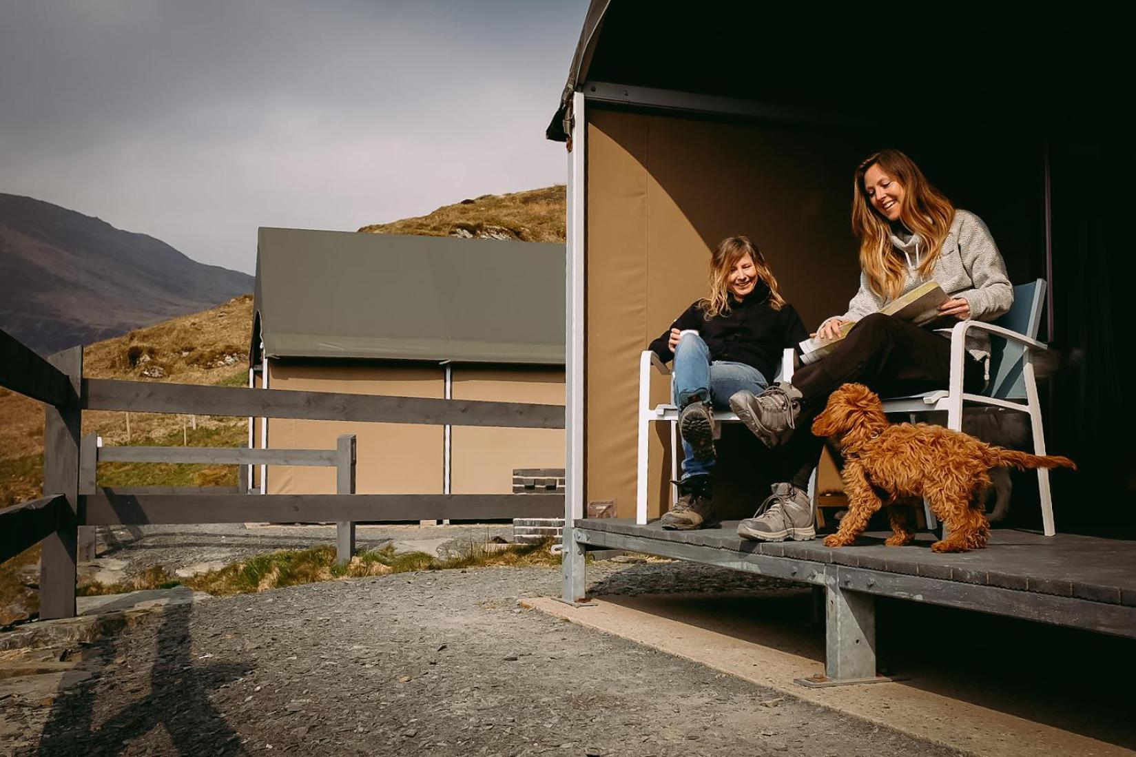 Llechwedd Glamping Hotel Blaenau Ffestiniog Exterior foto